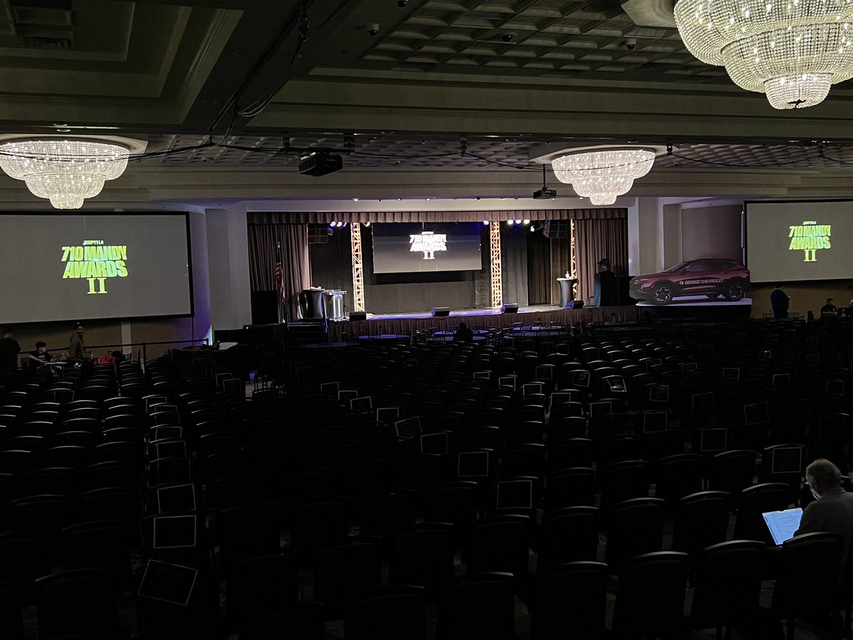 JABcamLA's tweet photo. A look from Behind the Scenes . The talented lighting technicians and audio/video engineers from @citruscollege who also put in that pixie dust to help us bring these magical moments to life!! 
🔥🔥🔥 @CommerceCasino @ESPNLosAngeles #mandyawards https://t.co/at7XyKAGTO