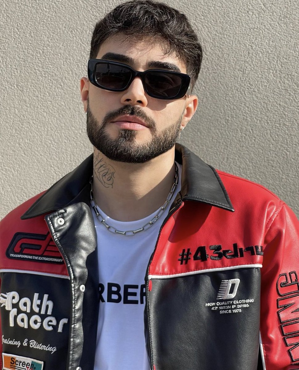 euosodrac's tweet image. O homem traído / o amante. 

Pegariam quem? Hein? 👀