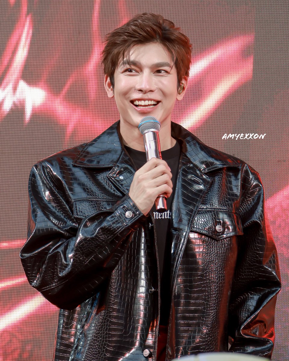 AmyExxon's tweet photo. @mewsuppasit 😁
‘ The Flash Gen Z Day ‘
#MewSuppasit
#มิวศุภศิษฏ์
#THEFLASHGENZDAY https://t.co/BQxGzq2UTF