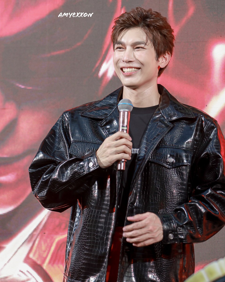 AmyExxon's tweet photo. @mewsuppasit 😁
‘ The Flash Gen Z Day ‘
#MewSuppasit
#มิวศุภศิษฏ์
#THEFLASHGENZDAY https://t.co/BQxGzq2UTF