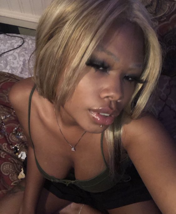 I need to reset my brain (someone pls bonk me on the head) https://t.co/n0O3URiIZz