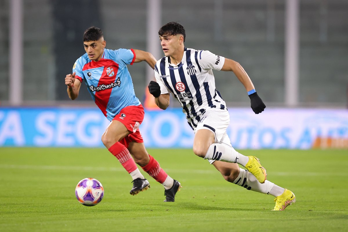 🏟️ #TalleresArsenal | Final del primer tiempo

⏸️ #Talleres 1️⃣ - #Arsenal 0️⃣

🔵⚪️ #VamosTalleres #TorneoBinance🏆