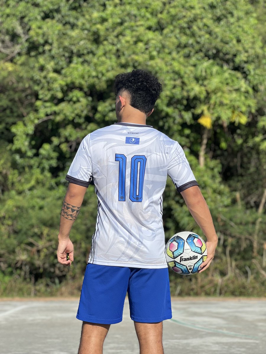 strsouthwick's tweet photo. Team jerseys have arrived and training has begun over the last week in Yap for the Micro Cup!

The Yap Football Association futsal team will be departing Yap on July 5th for the tournament. Tune in for the #MicroCup from July 8 - 15! 

#Yap #Futsal https://t.co/yRewYgGB0P