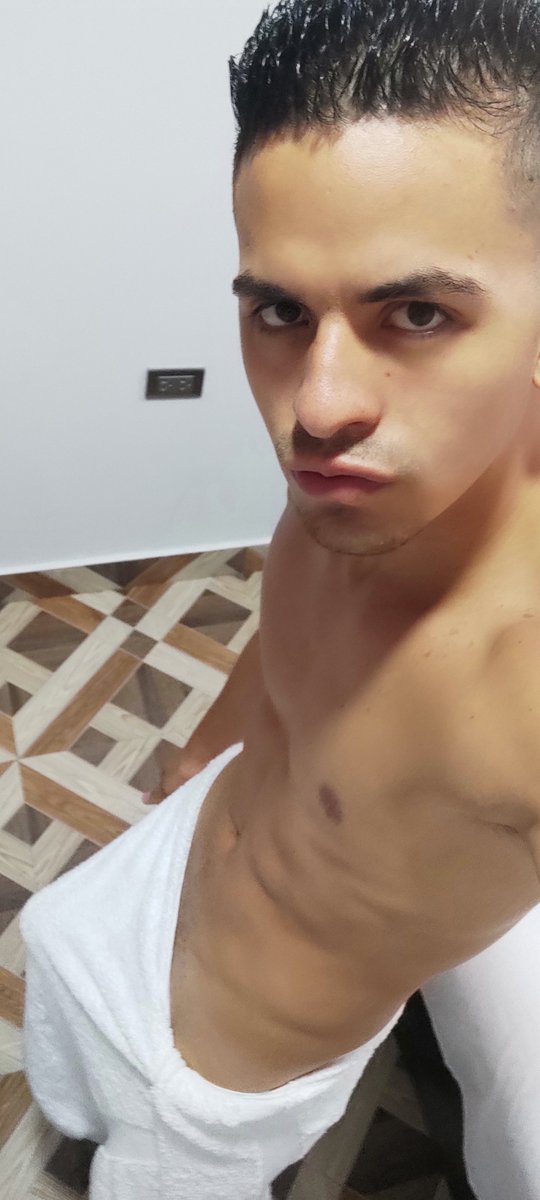 Buenas noches 😏
onlyfans.com/kevinweed8