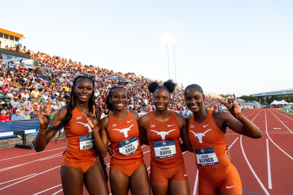 TexasTFXC's tweet photo. A team no one will ever forget 🤘 https://t.co/l6ACl6Pwu9