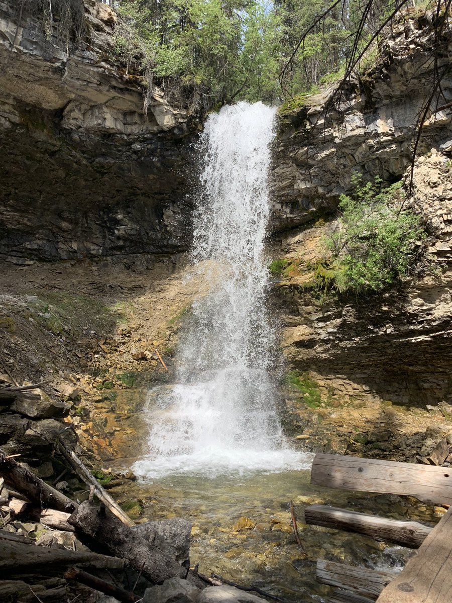 We had a great day of hiking! Today we went to Troll Falls in Kananaskis.
#Kananaskis #KananaskisCountry #hiking #HikingAdventures