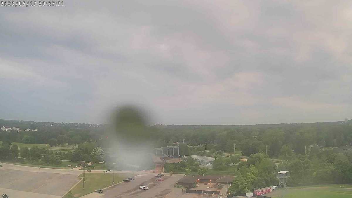ISUWeatherSTEM's tweet photo. Iowa State University at sunset and it's 68.4 F. https://t.co/VoGRbKhxte
