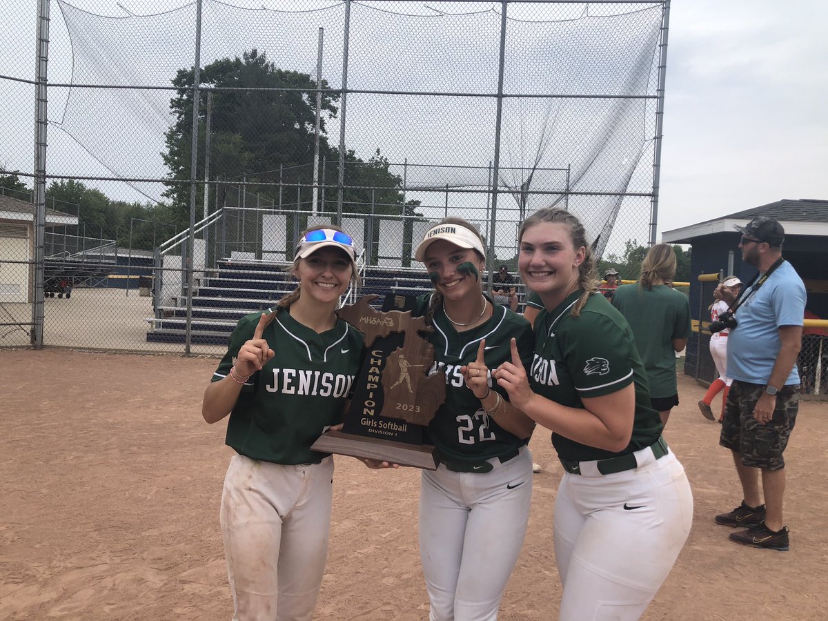 KKirklan's tweet image. Great Day to be a Jenison Wildcat🥎💕 Regional softball winners