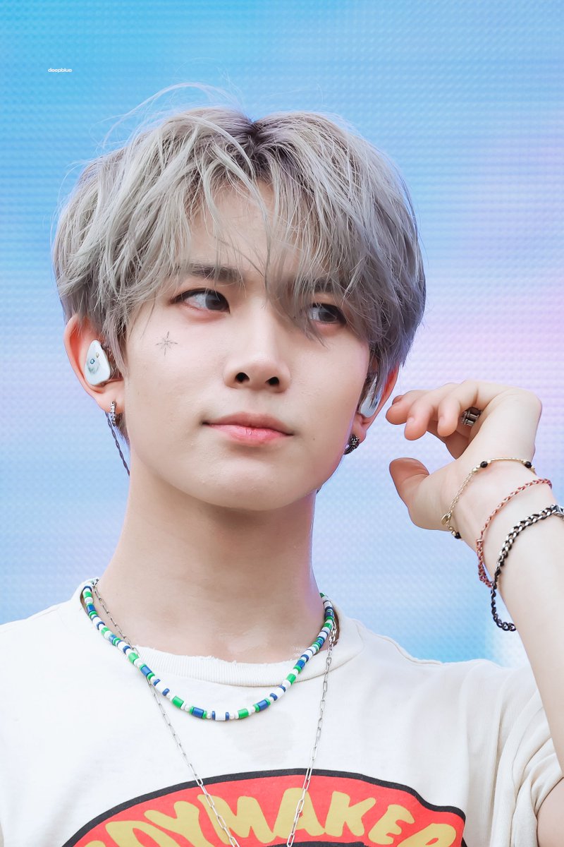 𝗱𝗲𝗲𝗽𝗯𝗹𝘂𝗲 tweet media