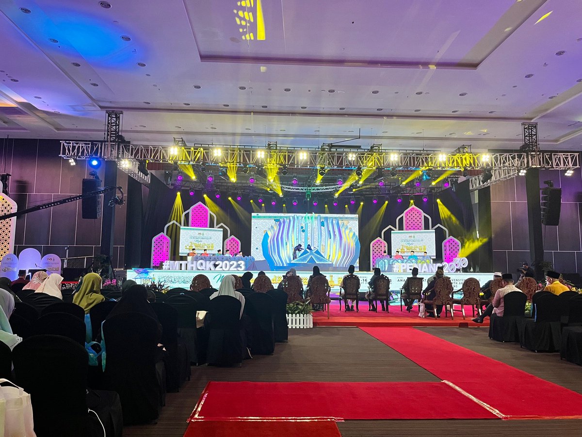 alyanashrah's tweet photo. I'm at Butterworth Arena in Butterworth, Pulau Pinang https://t.co/bhUGu2JMa9 https://t.co/N8t0RCH7wG
