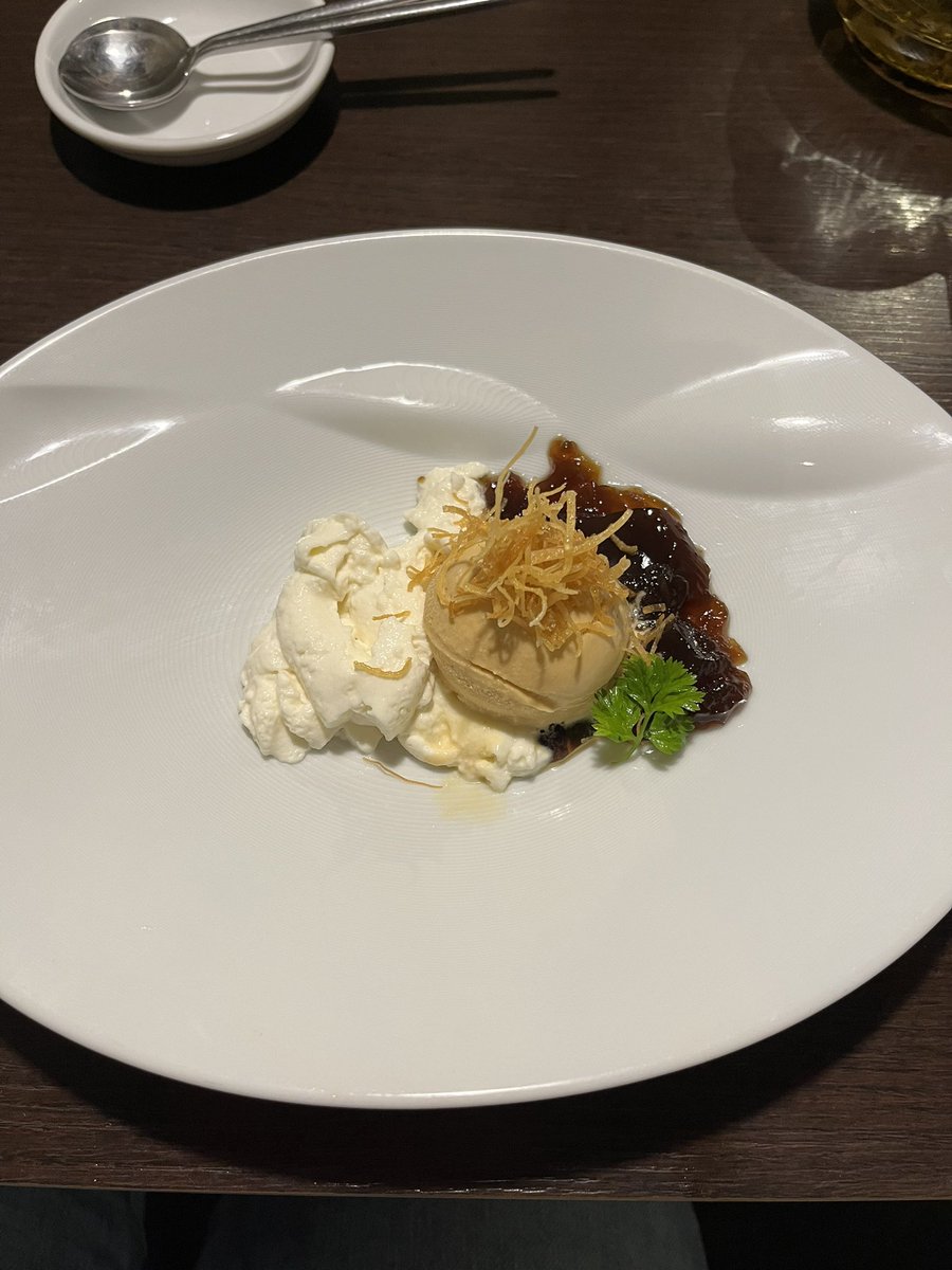 takarayanancy's tweet photo. おはようございます。

昨日、友人に中華のランチをご馳走してもらいました。

最近、徳を積むことにハマってて、悩みごとをたくさん聞きました。生きているといろいろあるねぇ。

徳、少しは積めたかな。

見返りをもらっているようじゃ、ダメか。

映えないけど、丸いやつが一番美味しかったです。 https://t.co/PTqHrPPZir