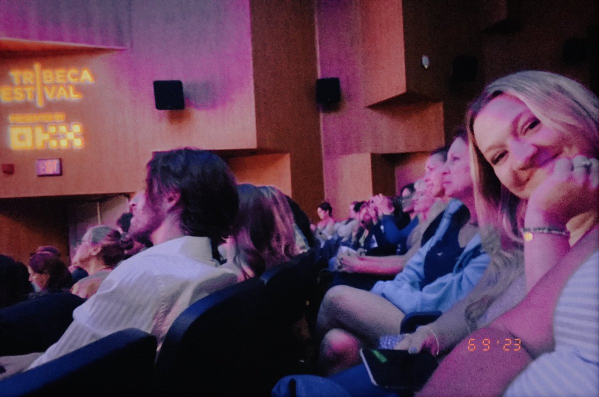 LyNZiE_Flo's tweet photo. @Outlander_STARZ & this INCREDIBLE crew made my birthday dreams come true 🥹
Truly couldn’t have asked for a more magical experience. #DroughtlanderIsOver #OutlanderSeason7WorldPremiere
@caitrionambalfe @SamHeughan @Charlesdv12 @joeyphillips_ @RikRankin https://t.co/TAV0TiySSJ