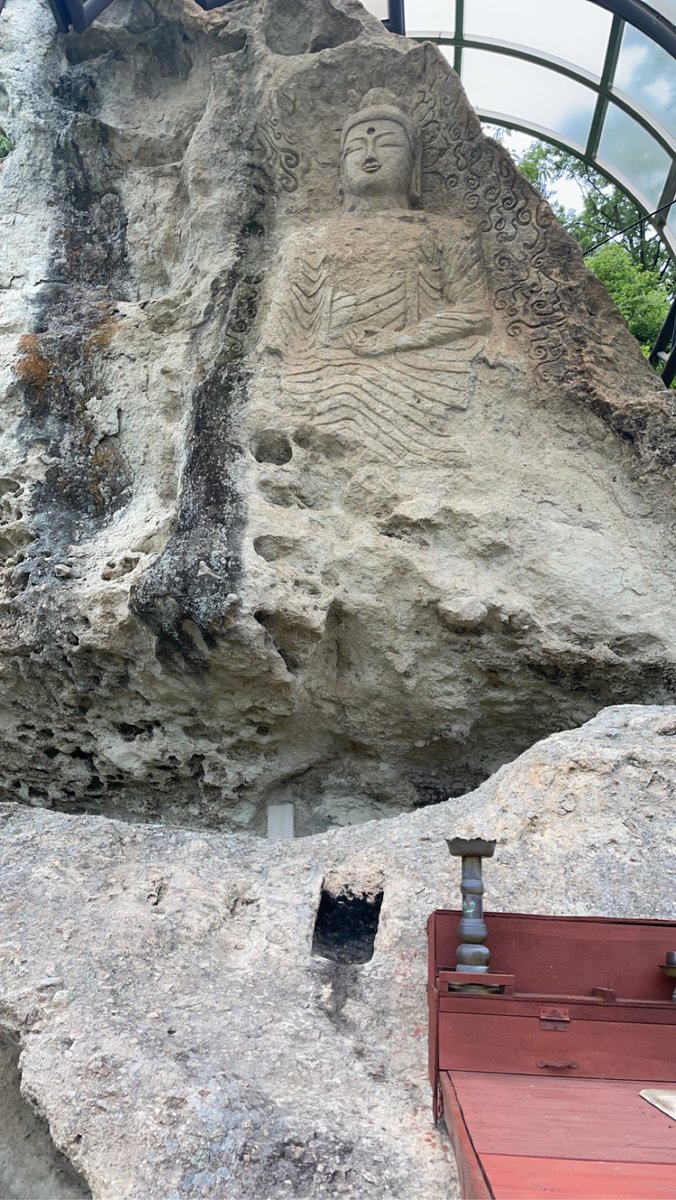 emmalou016's tweet photo. There was a lot we couldn’t take photos of, but what we did get to I would love to share with her. I really fell in love with Buddhism while there and the principles and practices it teaches, as well as the influence it’s had on the history and culture there. Anyways, some photos https://t.co/vDhCL0bHaz