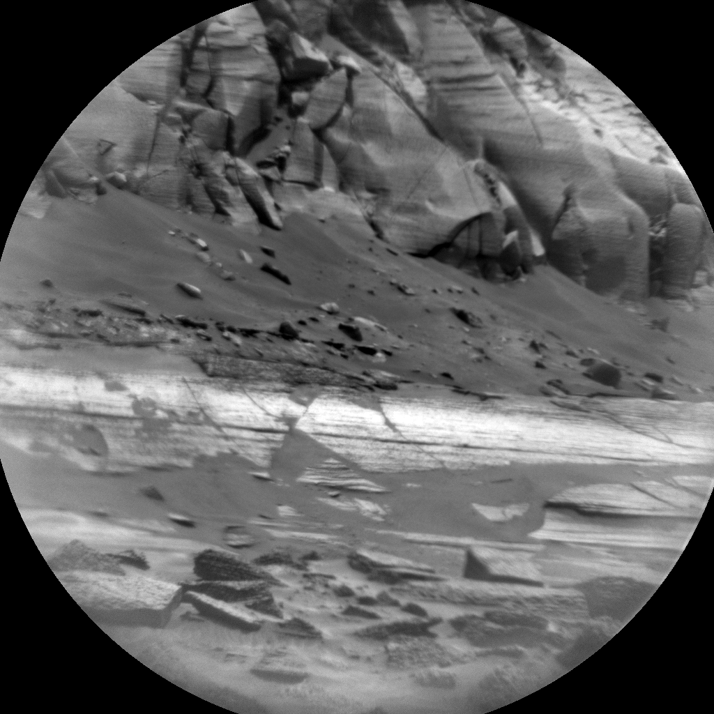 MarsMissionImgs's tweet photo. #CuriosityRover image taken on #Sol3563 at 12:22:56.391 PM with #ChemCam #Mars #NASA #Space https://t.co/8PlqSiUNI7