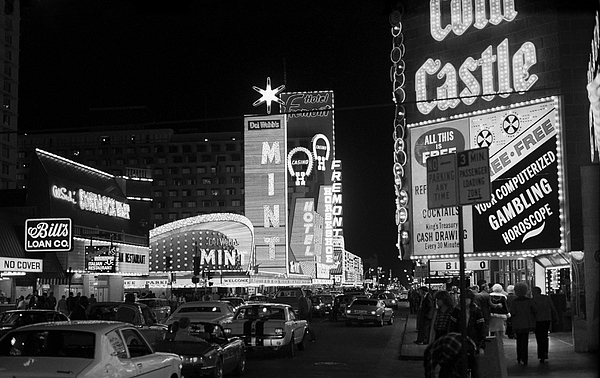 FrankFooterFoto's tweet photo. New artwork for sale! - "Las Vegas 1980 BW #6" - https://t.co/IVZQVydNGG @fineartamerica https://t.co/3iPN7D32JB