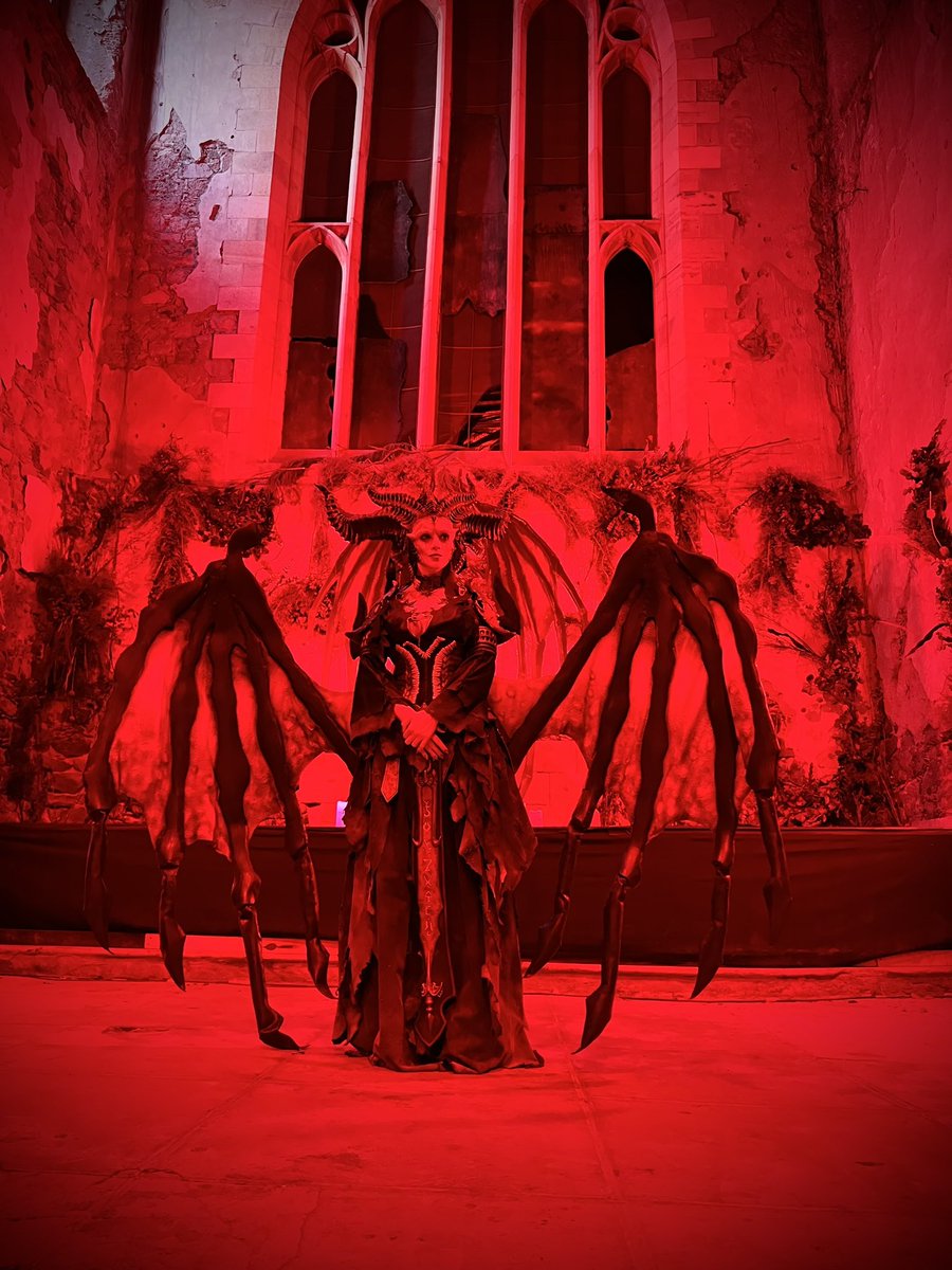 VaneGame21's tweet photo. Galería de arte de Diablo IV es todo un espectáculo!!! Gracias @BlizzardCS_ES @NVIDIAGeForceLA por traer este tipo de eventos para los fans. Además de que pude jugar por primera vez Diablo IV, me encanto el juego.
P.D: el lugar esta muy pequeño 🫢 https://t.co/CaFbIc1sX9