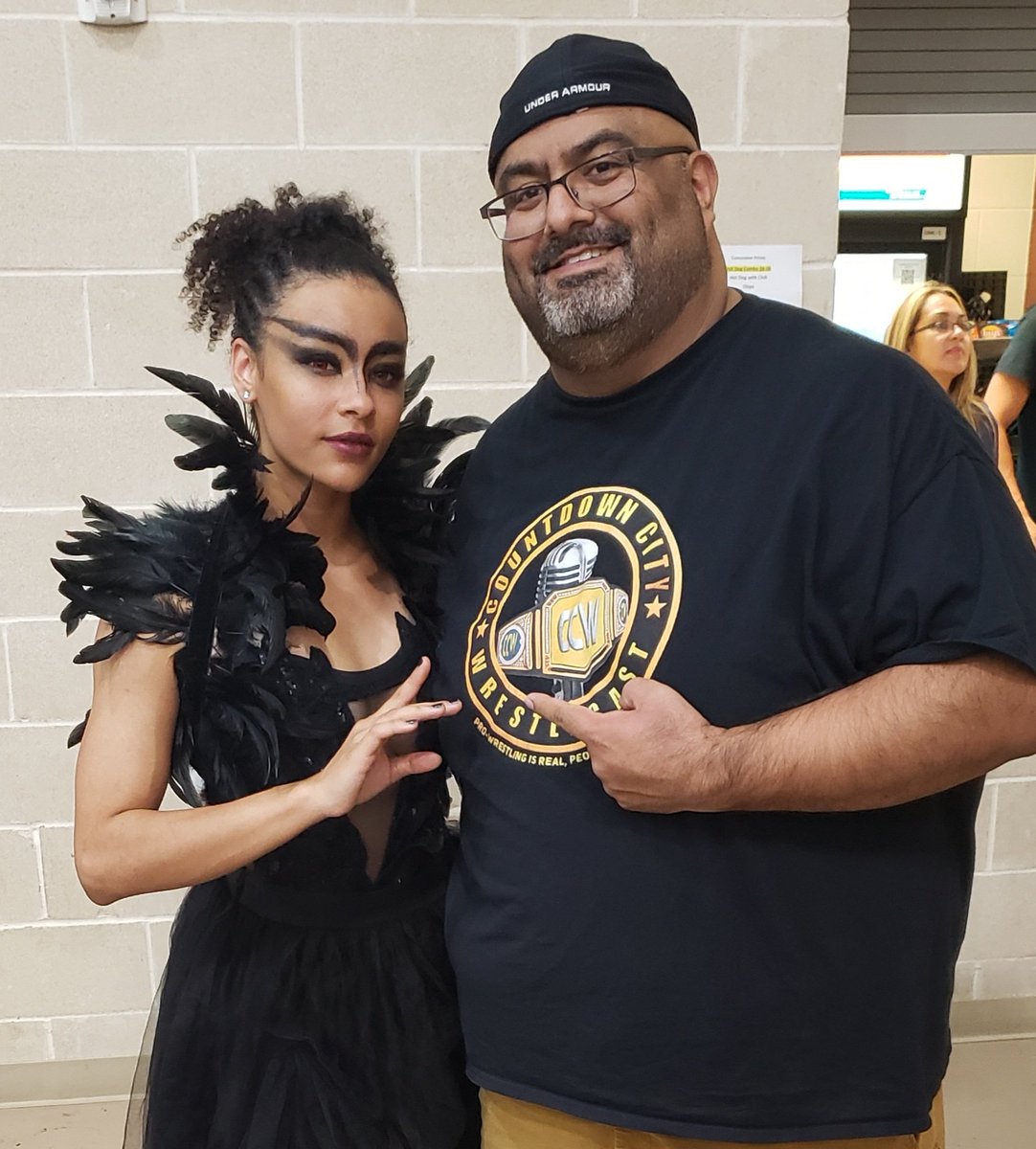 It is literally impossible not to be mesmerized by The Black Swan @_zoedubois in and out of the ring. Hope she becomes a @MissionProWres regular! 
#MPWTrueColors