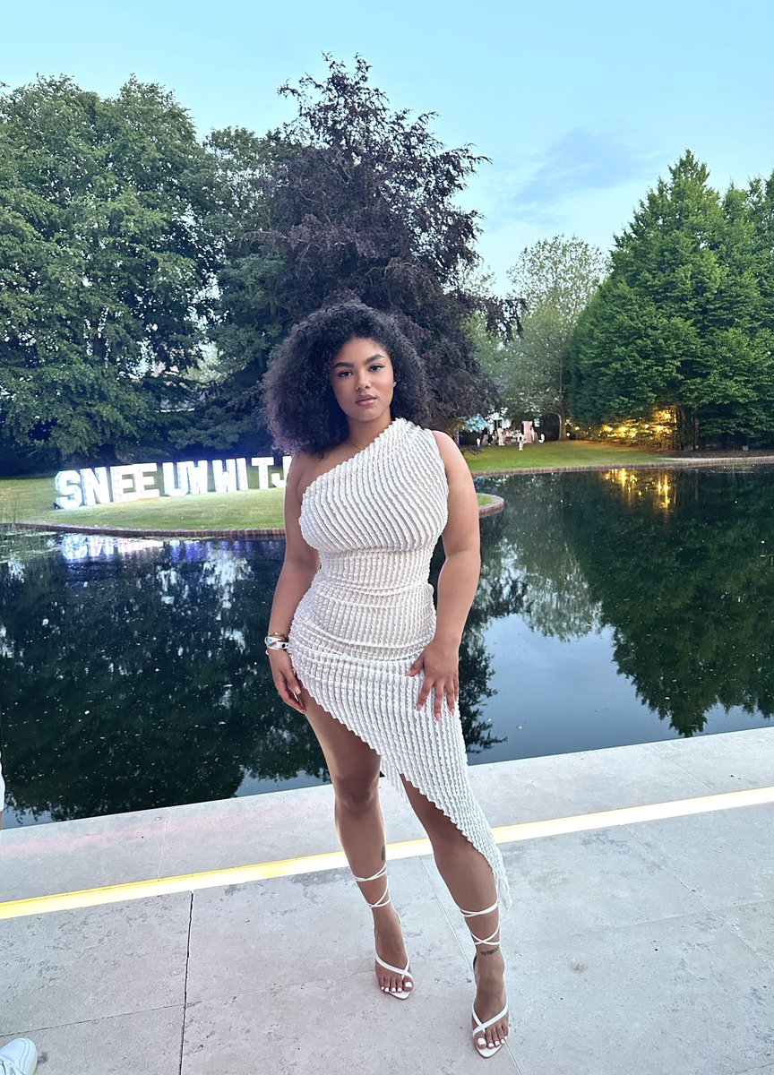 Zo witjes, je zou denken dat het sneeuwt ❄️