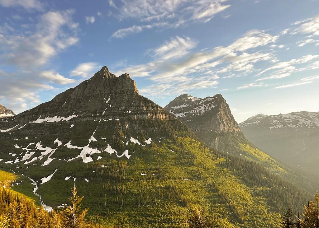 Enjoy the #EαrthPørn!

I'll petition my state Senators to permanently ban cars from the Going-to-the-Sun Road, Glacier National Park, MT OC [2550x1825] 
Photo Credit: pete003 
.