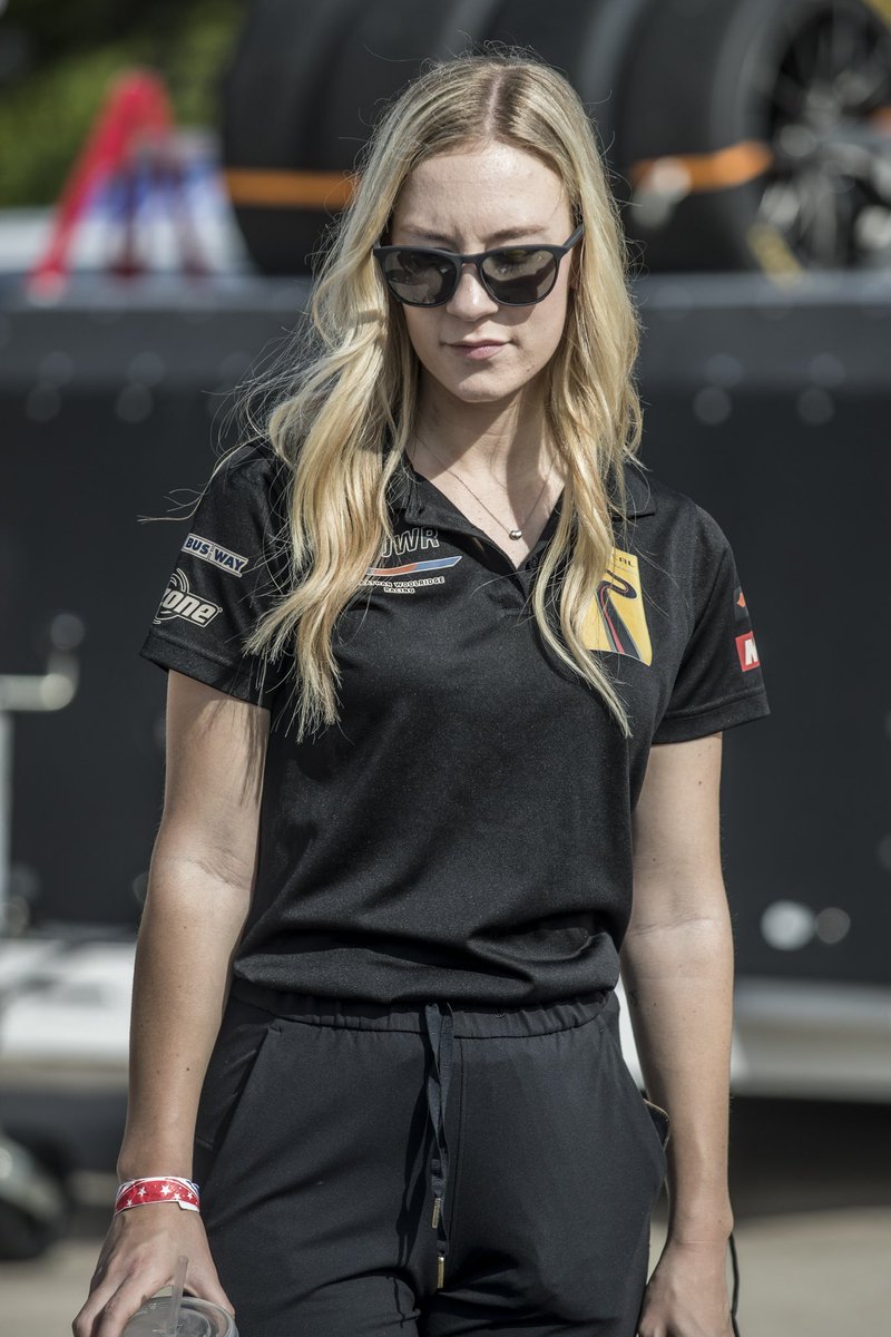 Forever looking slightly annoyed at the track even tho I’m having the best time ever