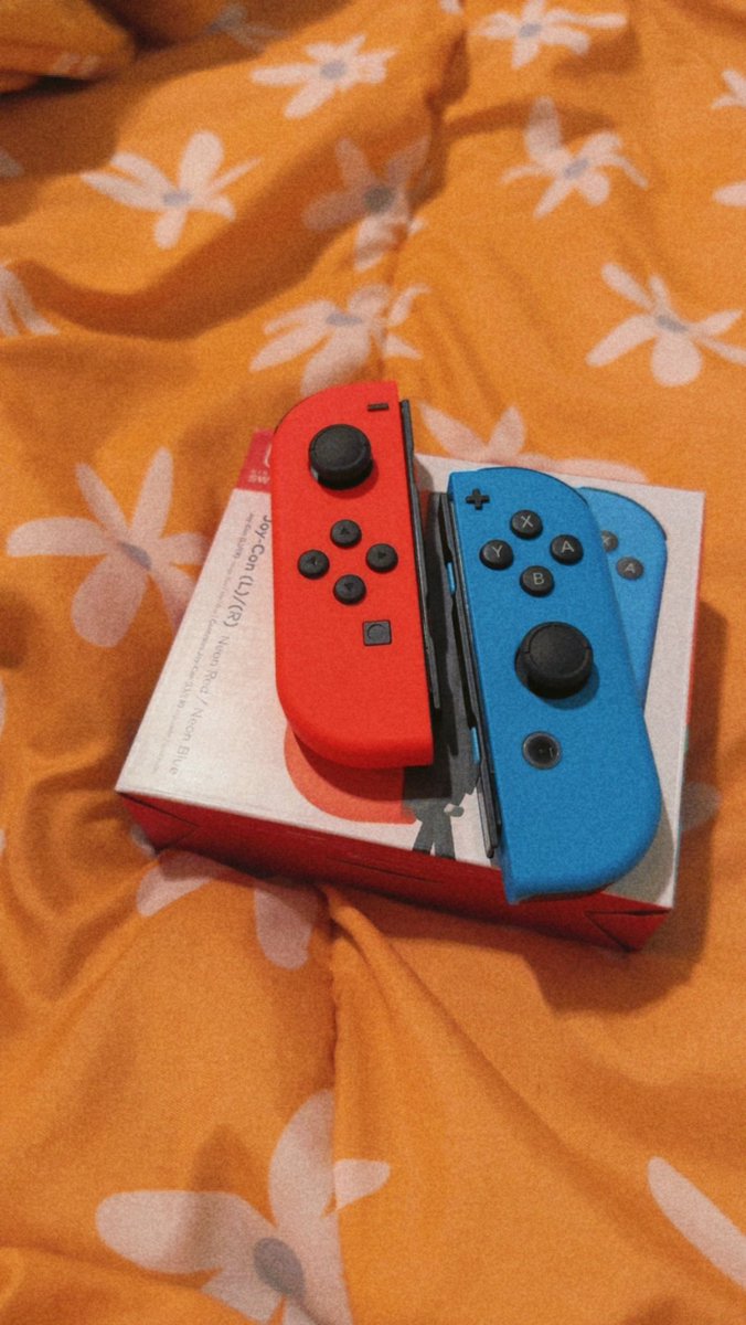 sһᥱrᑲ’s ᑲᥙrrі𝗍᥆🌯 on Twitter "they’re here!!!! no more easy slipping