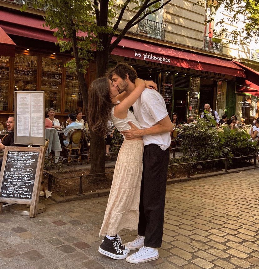 romsthinker's tweet image. januaryandrews via instagram: “me and you, in the city of love? I think this time I outdid myself in the romantic date.”