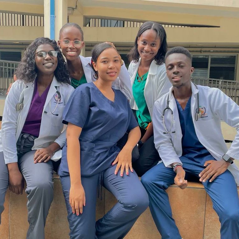 ComeCWowOil's tweet image. JOURNÉE 2 - RECAP

Deuxième journée de depistage du cancer du sein et du col de l&apos;utérus.

On vous attend demain pour la dernière journée. 

🕗 08 H - 04 H

📍Fakilte Medsin Leta a 
89, Rue Oswald Durand 

 #depistage #paptest #etidyanleta #sensibilisation #prevenirlecancer