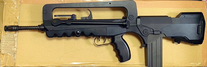 f1の方のファマス到着じゃー

アスナのサプライズパーティー製作用じゃ 