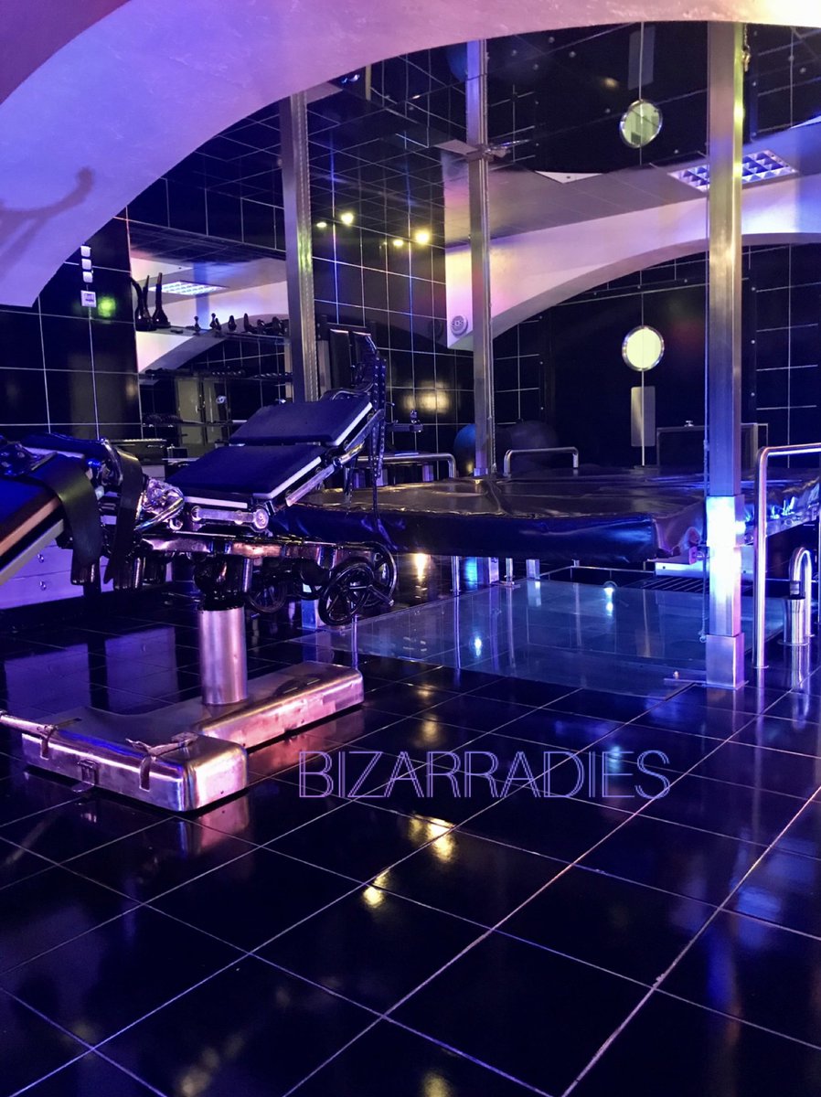 BizarradiesMUC's tweet photo. https://t.co/7S1IEyCkw7
https://t.co/SnmXEqAE2z

Genieße die wunderbare Welt des #Latex 
@BizarradiesMUC :
Das
 💦 RUBBER THERAPIE ZENTRUM 💦
(mit Pool!) - unvergleichlich einzigartig!

#Latexsession #DominastudioMünchen #Dominastudio #Rubberfetish  #Gummiklinik #BIZARRADIES https://t.co/VGKg44K806