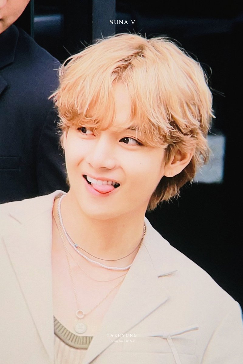 _nuna_V's tweet photo. [PREVIEW] 230611 💜태형이 퇴근💜
#태형 #KIMTAEHYUNG #BTSV https://t.co/h4sSv6I31v