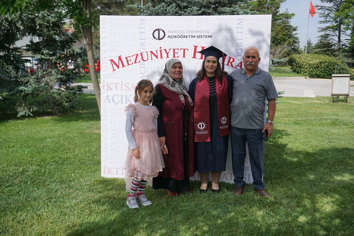 2022-2023 Mezuniyet Töreni hazırlıkları başladı! 👩🏼‍🎓🧑🏻‍🎓 Gururla, güvenle, heyecanla...
 #AnadoluÜniversitesi #AnadoludaMezuniyet2023 #AosMezuniyet2023 #Mezuniyet #Mezun