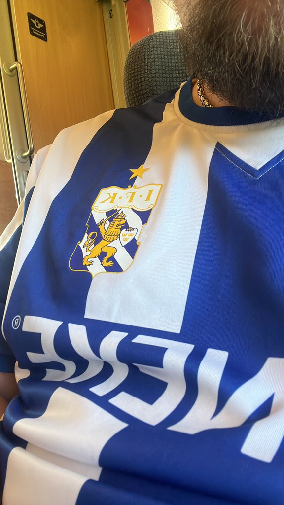 addeadourios's tweet photo. Matchdag!!💙🤍💙🤍mot Uppsala! In och veva!! #ifkgbg https://t.co/79C6opLHYd