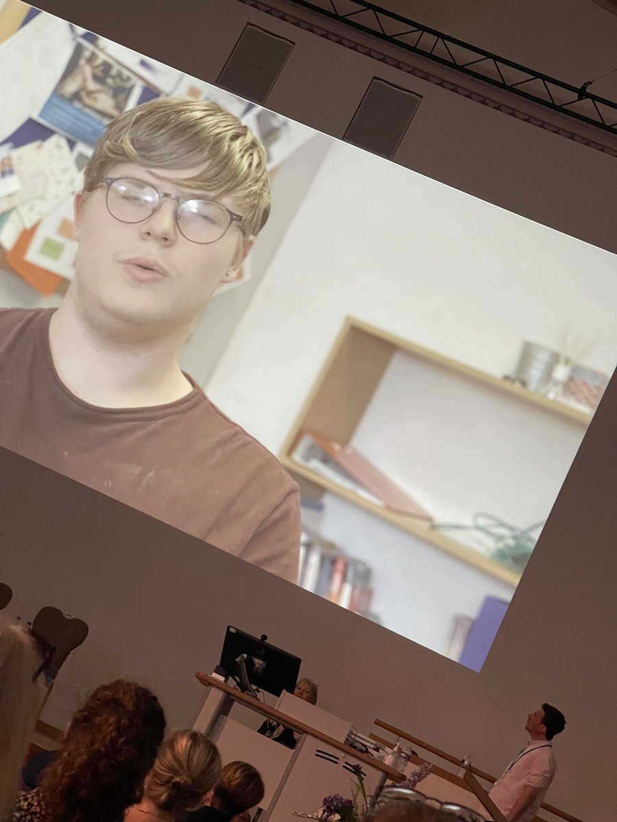 Science_Brechin's tweet photo. INCLUSION In a world where it may be difficult for pupils to go far,bring the world to them ! #buildcapital 3/5
🔶story tell from all parts of the globe
🟢consider how we use stories to represent agency, ( not victimhood) of those historically marginalised #bias @brechinhigh1 https://t.co/JNQMOCkbra
