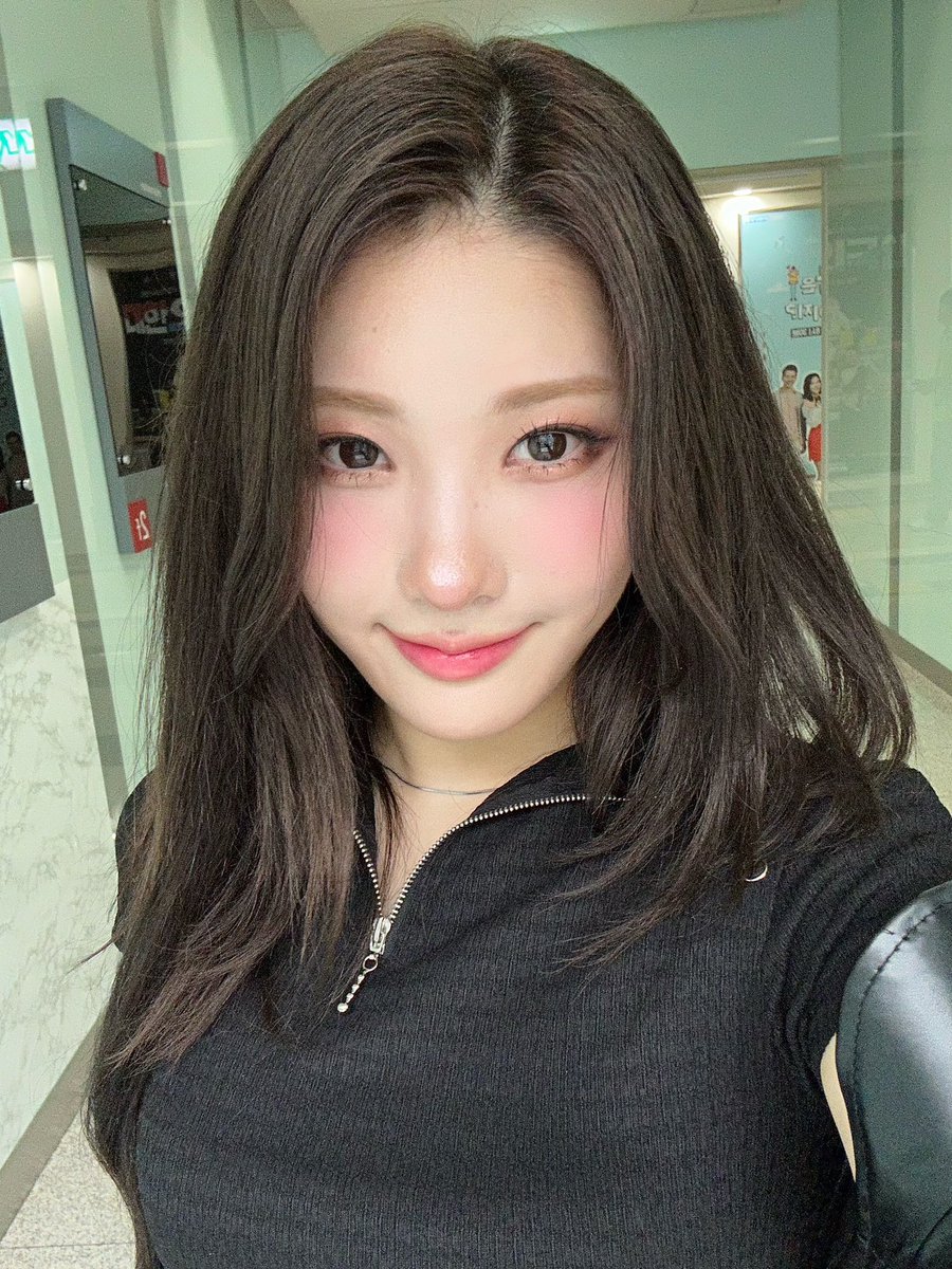 RBW_PURPLEKISS's tweet photo. [#채인]
행복한 주말 보내쟈🖤 https://t.co/t5qR0pG7te