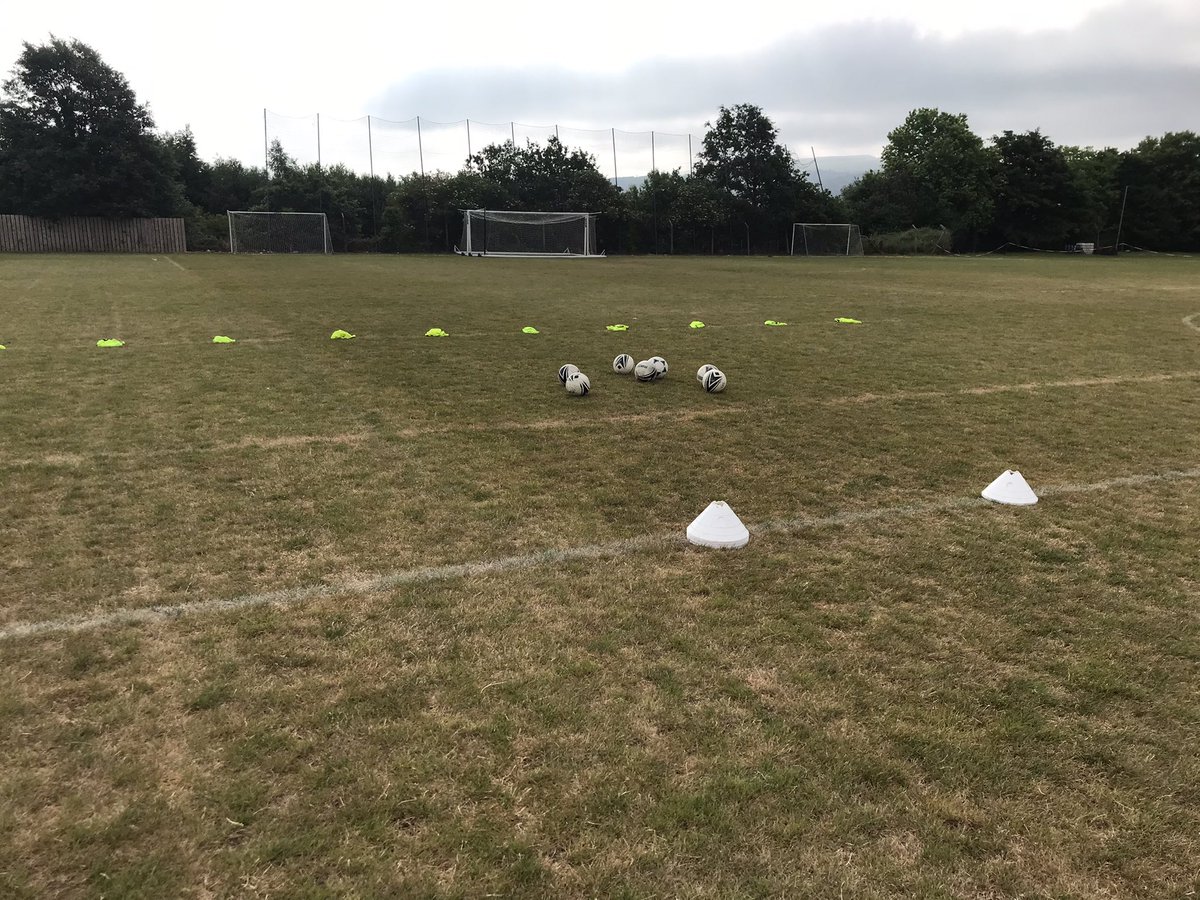 19mason73's tweet photo. Lovely morning for it Briton Ferry U16s Academy trials 👍⚽️
@bflacademy 
@BFLLAFC 
Good luck all involved 👌 https://t.co/ryfwWFZH7Y