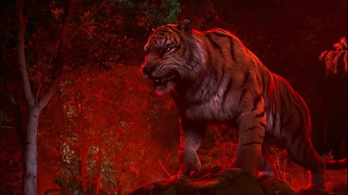 หมอศมาผู้ที่ได้รับวิญญาณของท่านเสือพญามาอย่างไม่เต็มใจแต่เพื่อปกป้องสัตว์ป่าจากนักล่าสัตว์จึงจำใจต้องทำ

#สวมบทบาทตัวละคร / #พระจันทร์แดง
——————