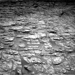 MarsMissionImgs's tweet photo. #CuriosityRover image taken on #Sol3563 at 1:43:23.728 PM with #Navcam #Mars #NASA #Space https://t.co/NeugWsHccT