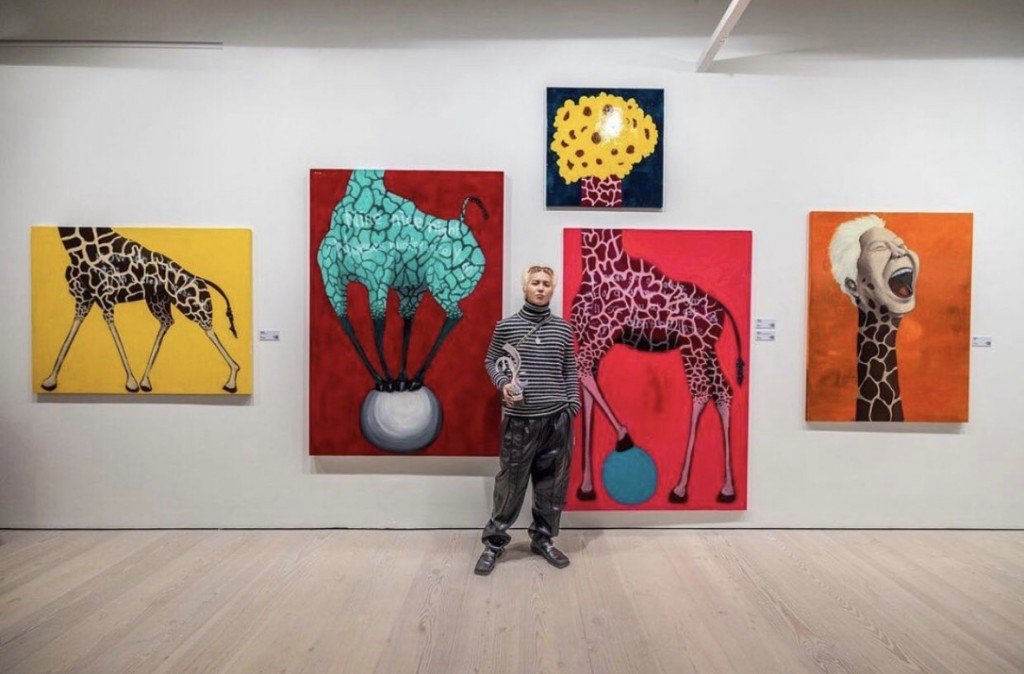 OnlyLookAtMino's tweet photo. [‼️] Herald POP Article [📰]
MINO Focus/Highlights

"Song Mino drew attention when he was invited to the Saatchi Gallery..was invited three times, and his talent as a painter was recognized abroad"

#MINO #송민호 #OHNIM #ArtistMINO @official_mino_ https://t.co/TX2bS1pR9F