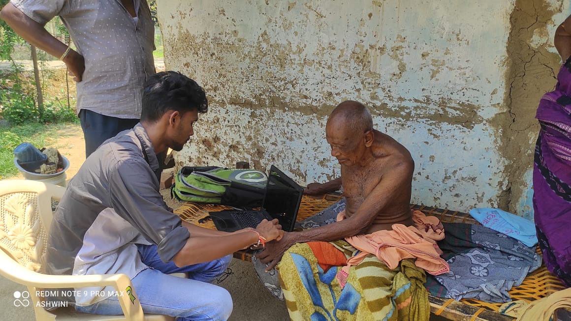 Banking correspondence visited and facilitied withdrawal of pension at Rinbachan GP ,Agalpur Block