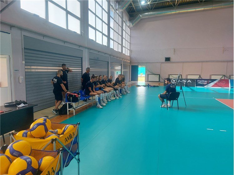 Week 1 ✔️

Staying on the grind

#hellasvolleyballteam