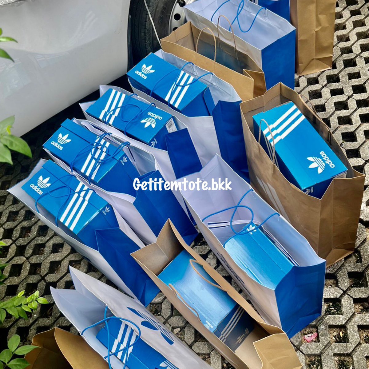 temtuwppp's tweet photo. รับหิ้วรองเท้าแตะ adidas ใหม่ล่าสุด 
🌷Adidas adifom Stan smith🌷

ของที่ไทยหมดแล้วรับพรีค่า เฉพาะไซส์ 🌊

💓สนใจแชทด่วนค่า
 
#รับหิ้ว #adidas #รับหิ้วอดิดาส #adidas #รับหิ้วรองเท้าแตะ #รับหิ้วสยาม  #รับหิ้วรองเท้า #รับหิ้วทุกอย่าง #รองเท้าadidas #รองเท้า #ฝากหิ้ว https://t.co/gOWBOM69RS