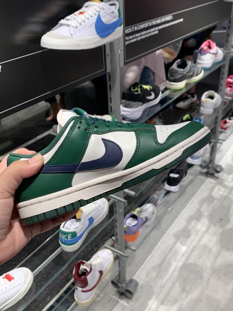 temtuwppp's tweet photo. รับหิ้วรองเท้าหลายๆตัวค่า พรีได้ หิ้วได้

รับหิ้วรองเท้า nike drunk low , Air Force 1 ขาว ตัวดังหลายๆตัว ของน่าสนใจมากก 💖

 ใครสนใจทักด่วนค่า ใกล้หมด ราคาป้าย🙇🏻‍♀️

#รับหิ้ว #รับหิ้วรองเท้า #รับหิ��วสยาม #nike #ตามหาnike #รับหิ้วnike #nikepanda https://t.co/FOvRnSdAdx