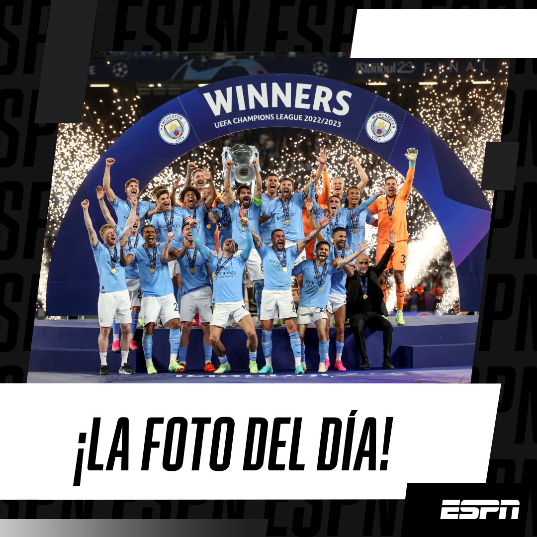 🏆 ¡GUARDIOLA, HAALAND, DE BRUYNE Y COMPAÑÍA SE LLEVAN LA FOTO DEL DÍA! 📸

El Manchester City conquistó la #CHAMPIONSxESPN y cerró una temporada soñada, que incluyó los títulos de la #PREMIERxESPN y la #FACUPxESPN.