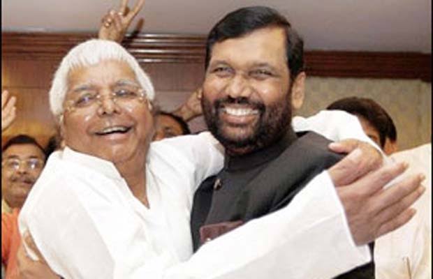 पापा के संघर्ष के दिनों के मजबूत साथी , मेरे अभिभावक व बिहार के पूर्व मुख्यमंत्री, राष्ट्रीय जनता दल के राष्ट्रीय अध्यक्ष आदरणीय श्री लालू प्रसाद यादव जी को जन्मदिन की हार्दिक बधाई एवं शुभकामनाएं। 
ईश्वर से प्रार्थना करता हूं कि आप सदैव स्वस्थ और दीर्घायु हो।
<a href="/laluprasadrjd/">Lalu Prasad Yadav</a>