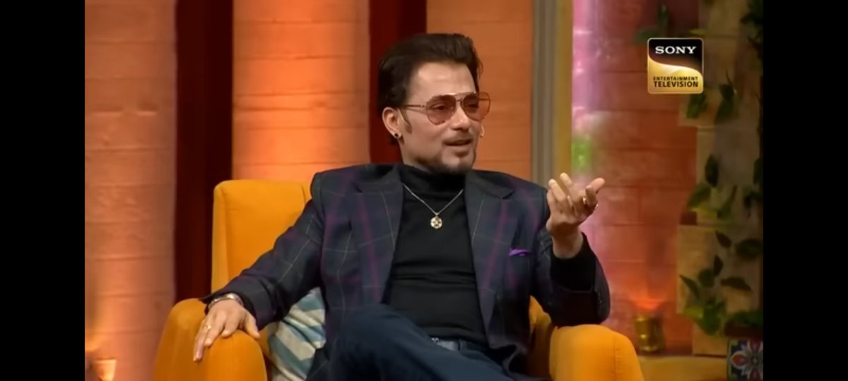 devggaurav's tweet photo. Arreyy Tony Stark Jii aap The Kapil Sharma Show me aaye the?? 😱 https://t.co/9wI7k2V01g