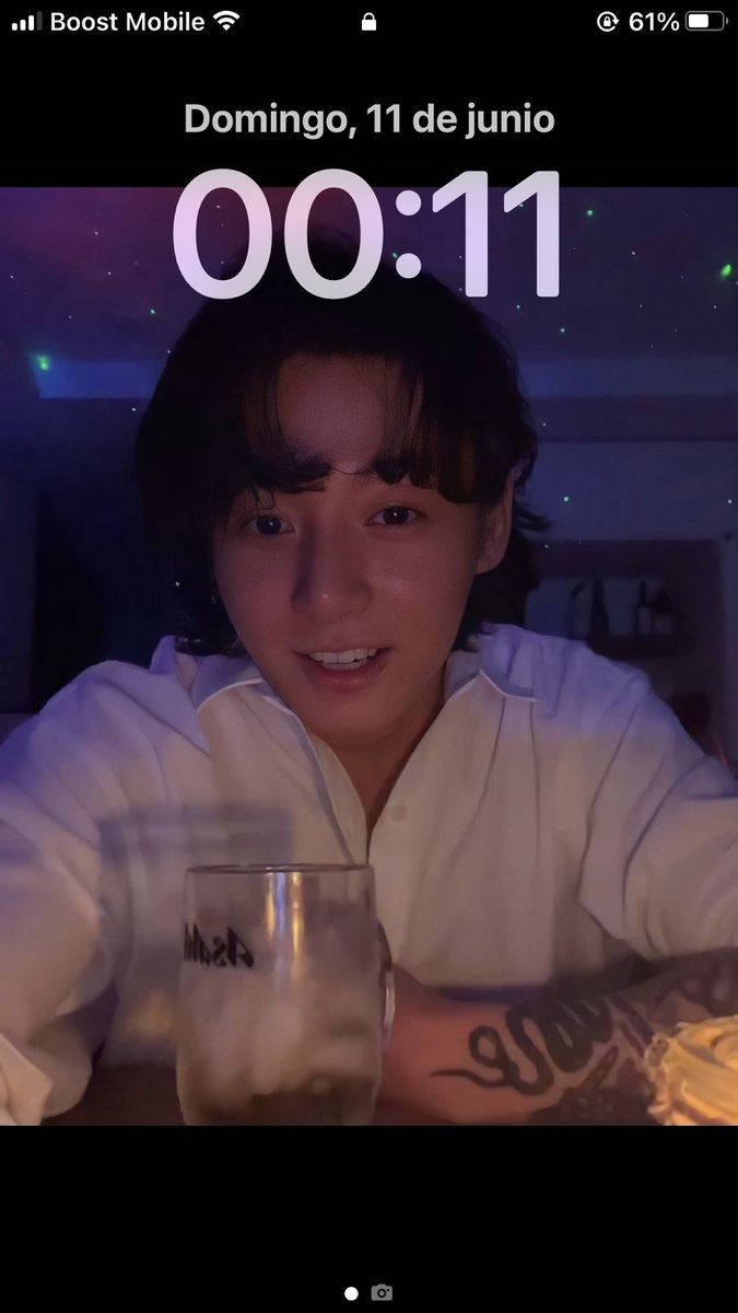 kooky248813's tweet photo. @levijjk De bloque tengo a jungkook y de fondo de pantalla tengo a los 7 💜 https://t.co/hlV1nXqryp