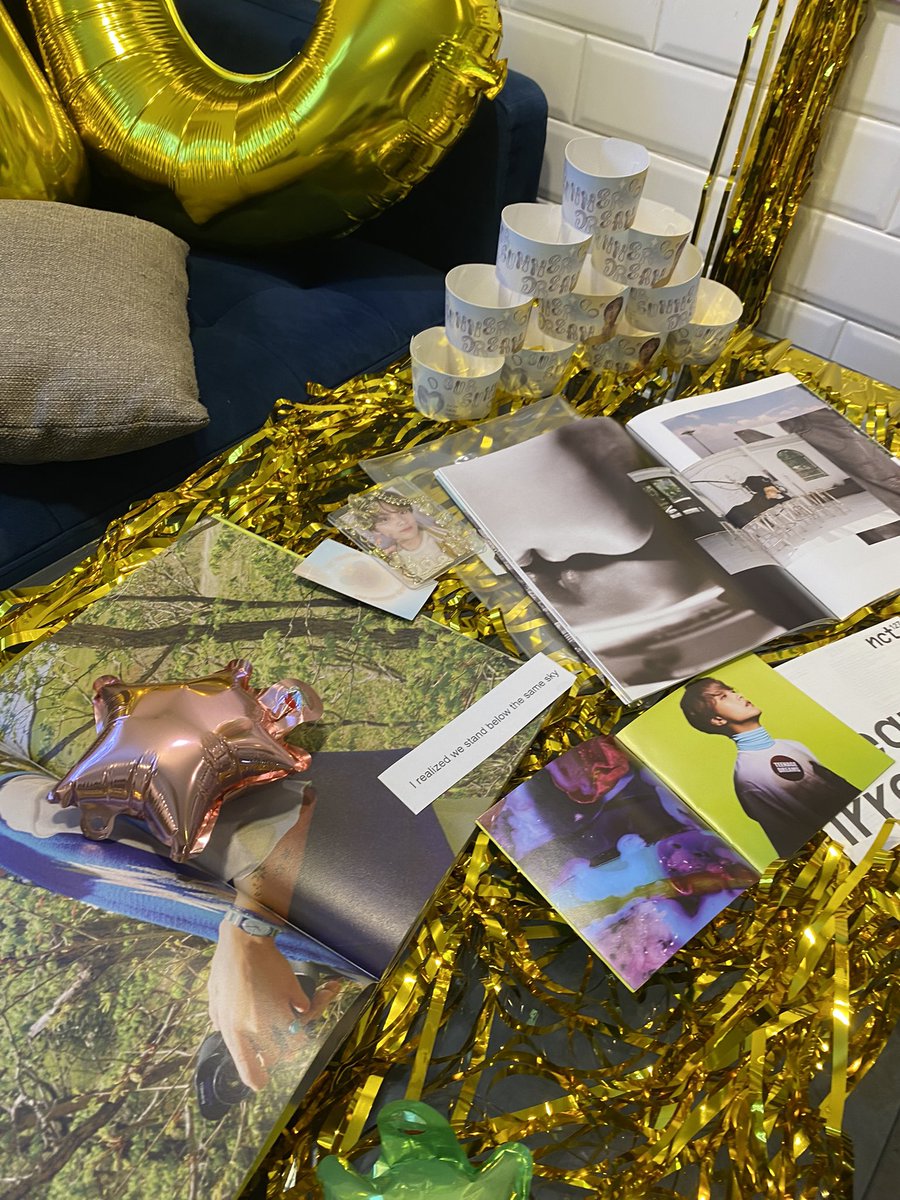 bunnyadoo's tweet photo. went to haechan fancafe event @ bugis icelab 💛💛 happy birthday haechan and thank you for hosting this special bday event for our full sun ☀️💛🌤️@summerdream0606 https://t.co/msPYTjq5oE