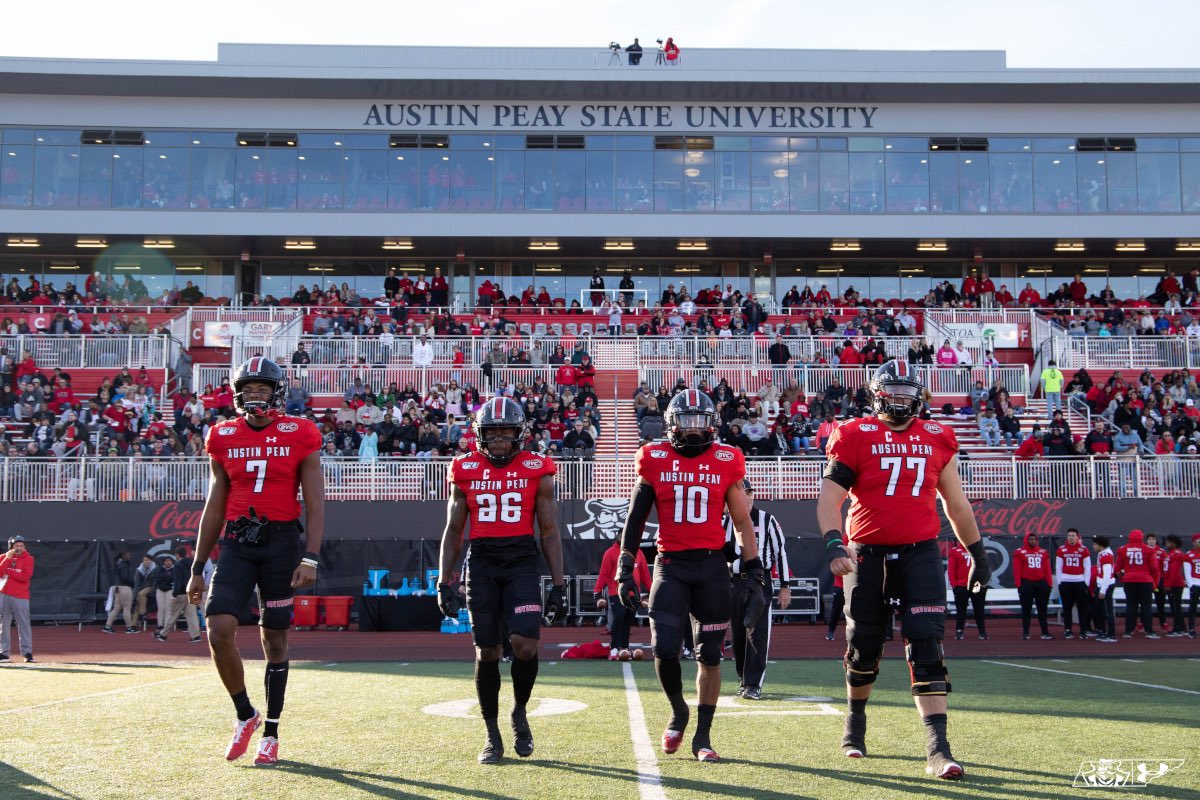 After an amazing camp, I am extremely blessed to receive my first D1 offer by Austin Peay State University. <a href="/CoachjjClark/">J.J. Clark</a> <a href="/CoachFoster23/">Aaron Foster 👎🏾👎🏾</a> @APSUCoachSW <a href="/FRHS_Football/">Father Ryan Football</a> <a href="/coachbrector/">Brian Rector</a> <a href="/CoachCopley10/">Michael Copley</a> #AGTG