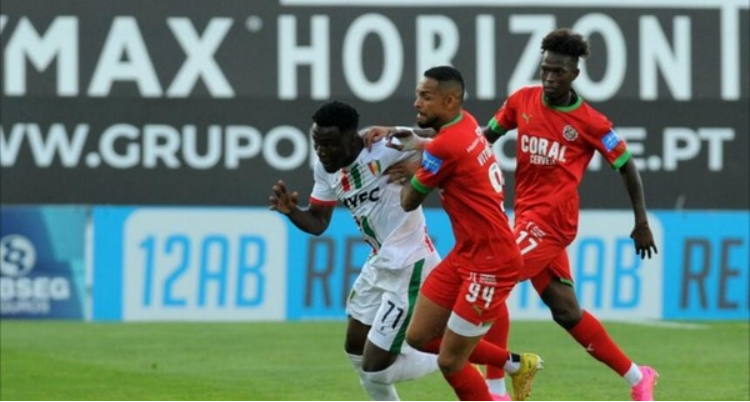 ONBET2's tweet photo. Dự đoán và soi kèo chi tiết trận Maritimo vs Estrela lúc 2h15 ngày 12/6 - Hạng Hai Bồ Đào Nha
https://t.co/EOkA7mSEmR
ĐĂNG KÝ NHẬN 130K MIỄN PHÍ
 #xổsố   #trựctiếp #báncá  #thểthao  #gamebài    #BóngDá #WorldCup #ManchesterUnited   #Mu88 #onbet #bet88 #qh88 @xoso66 https://t.co/3IhWwI8LWJ