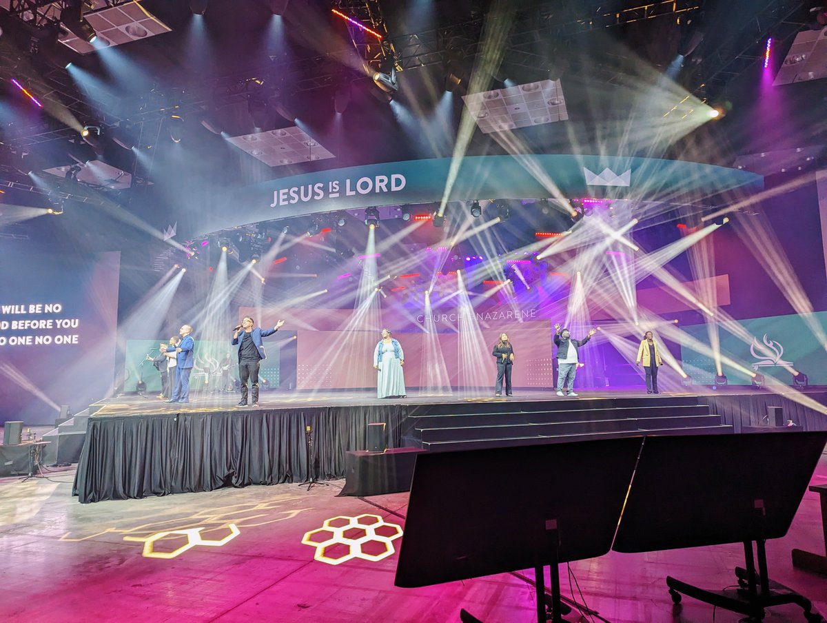 HolinessToday's tweet photo. Another great night of worship at General Assembly! https://t.co/j9bxjQzl0h